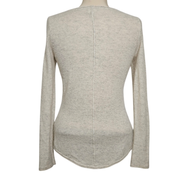 Qi Featherweight Scoopneck Cashmere Pocket Sweater in Heathered Cream Size XS - Picture 5 of 12